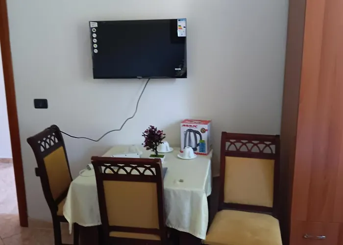 Affittacamere A-vila Golem (Tirana)